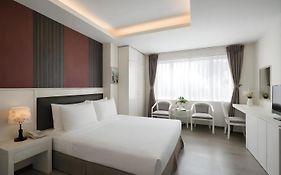 Asian Ruby Center Point Hotel - Near Nguyen Hue Street
